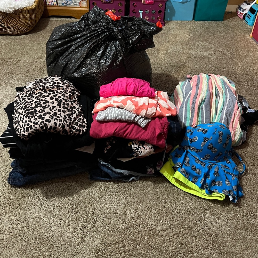 6 Piece Sellers Mystery Box Torrid Maurice’s Fabletics